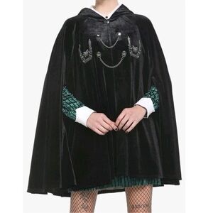 Disney Her Universe HM Bat chain cape, velour black size L/XL